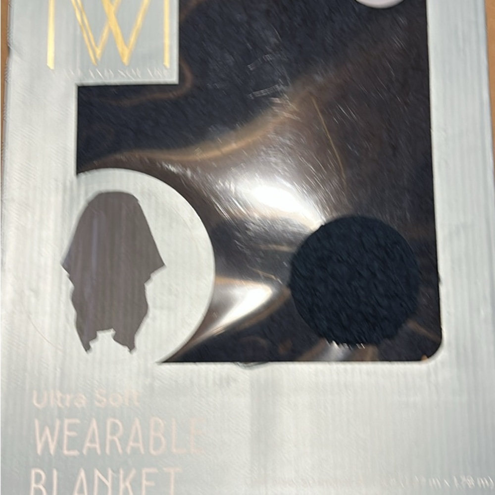 Black Wearable Blanket